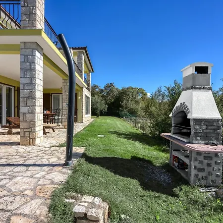 Villa Lumare Aqua - Pool, Jacuzzi & Garden Zelena Laguna