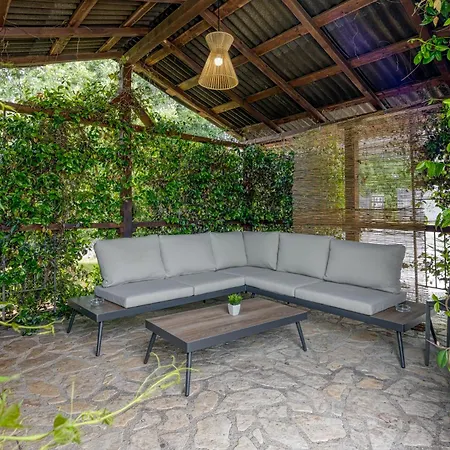 Villa Kontesici 14