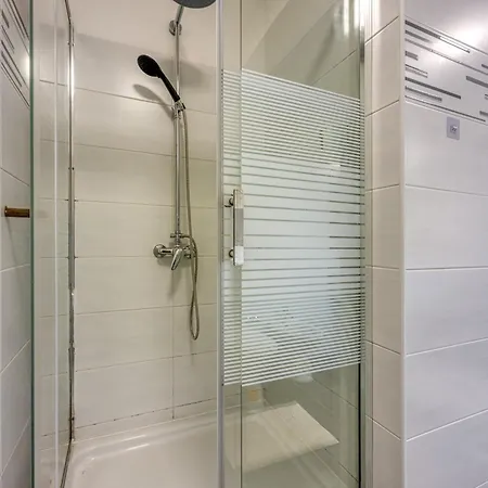Lumare Aqua - Pool, Jacuzzi & Garden Zelena Laguna